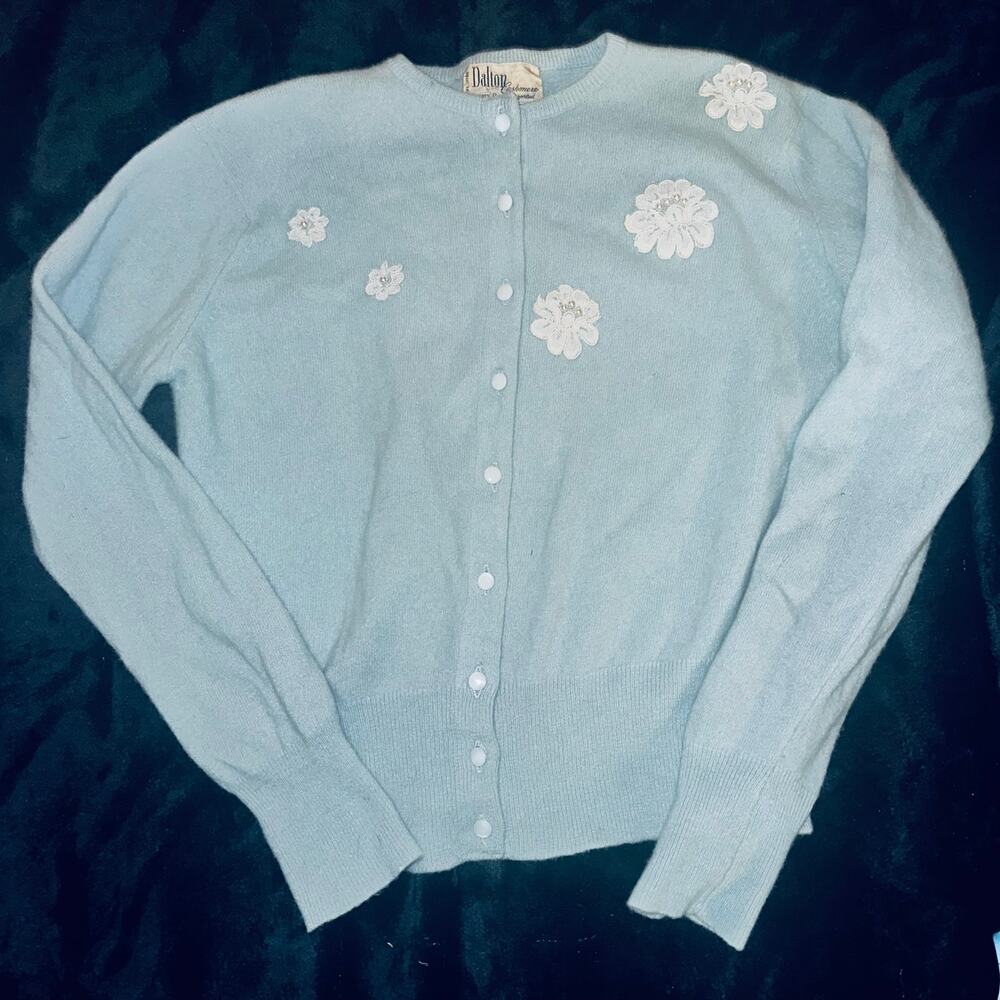 VINTAGE 1950's DALTON CASHMERE CARDIGAN SWEATER LACE APPLIQUE FLOWERS PEARLS